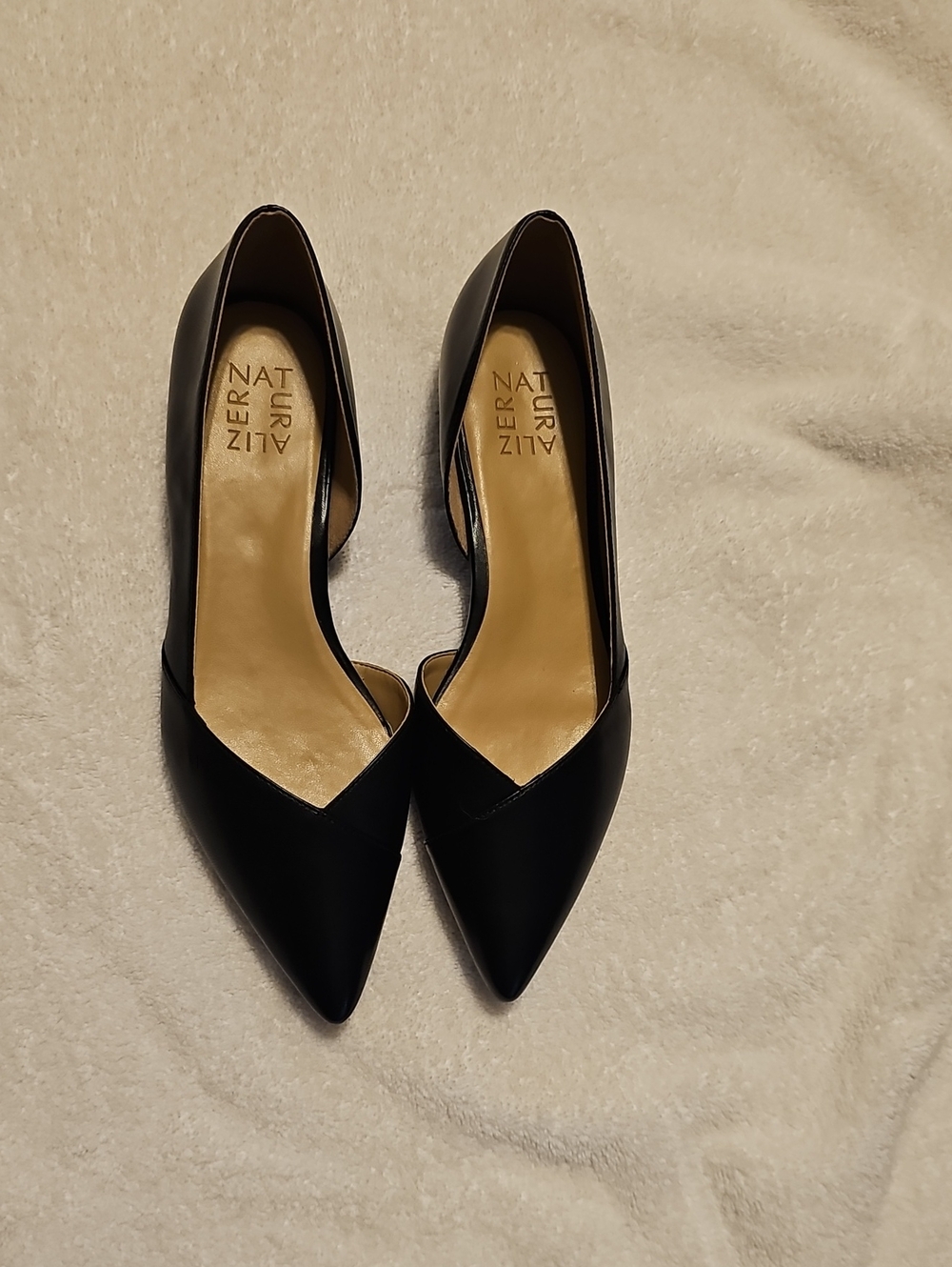 Naturalizer Black Pointed D'Orsay Flats